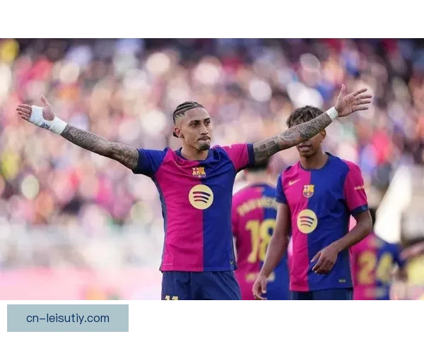 拉菲尼亚撑起巴萨防守体系关键